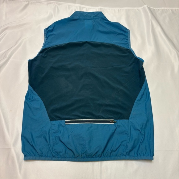 2/$20 Patagonia Nine Trails Vest Mens Small Lightweight Blue Reflective Run Gear - Picture 5 of 8